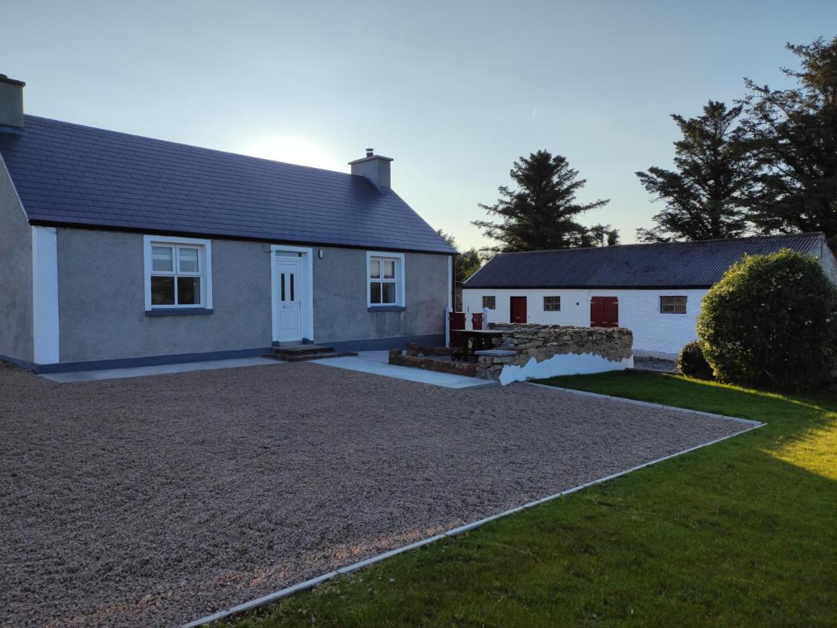 White Barn Cottage คลอนมานี ภายนอก รูปภาพ